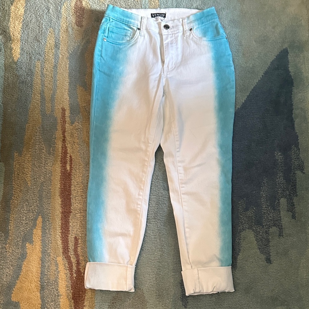 VENUS Ankle-Length Jeans in Blue and White